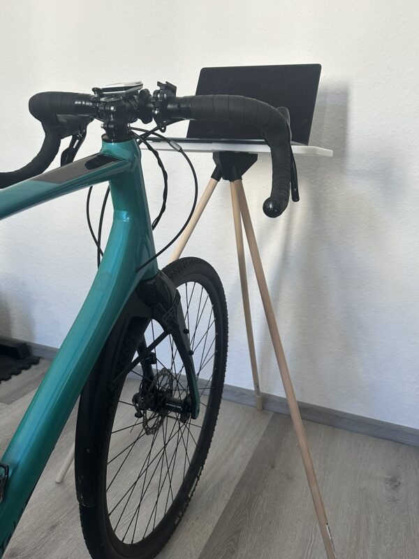 Rennradtrainer Tisch